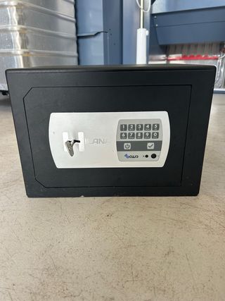 Caja Fuerte Digital con Teclado Numérico