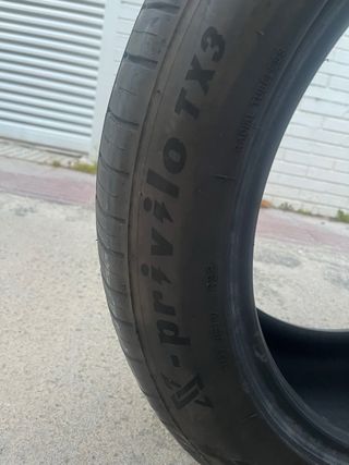 Neumático 255/45 R18