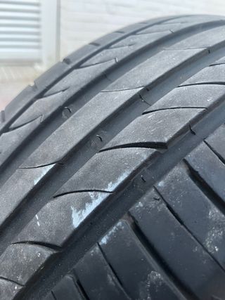Neumático 255/45 R18