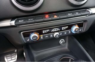 Audi A3 Limousine 35 TFSI S-Line Black Edition