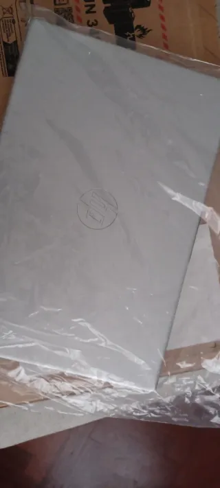 Portátil HP Ryzen 7 7740U Plata