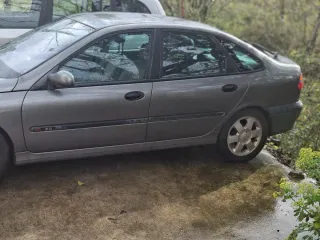 Renault Laguna 1999