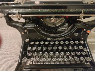 Máquina de escribir Underwood Antigua Nº5