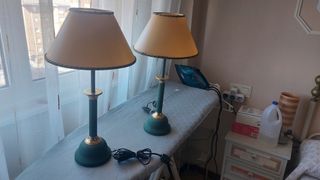 Lámparas de mesita de noche verdes y doradas