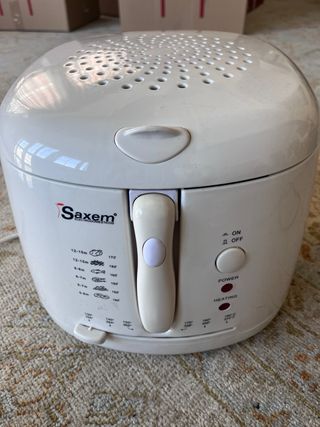 Freidora Eléctrica Saxem con Cesta