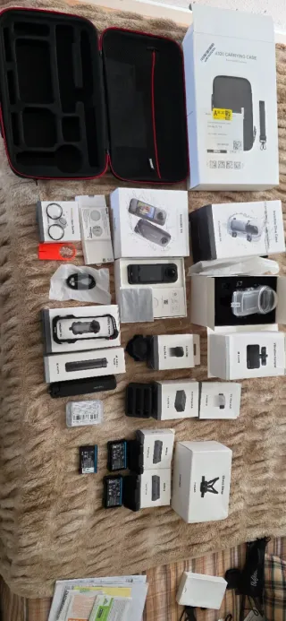 Cámara Insta360 X4 con Accesorios