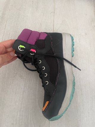 Botas Skechers repelente al agua Talla 38.5