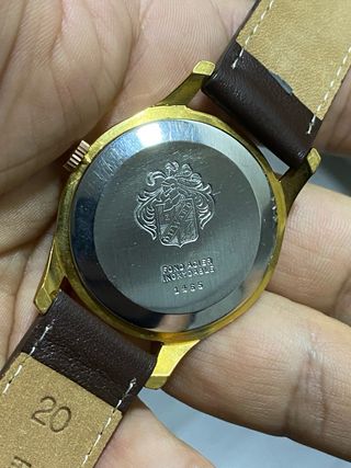 Reloj Duward Antiguo Dorado Correa Marrón