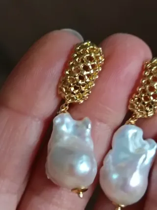 Orecchini pendenti perle barocche