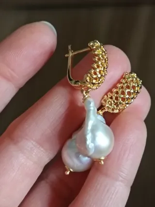 Orecchini pendenti perle barocche