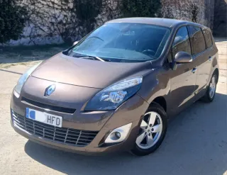 Renault Grand Scenic 2011