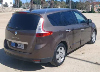 Renault Grand Scenic 2011