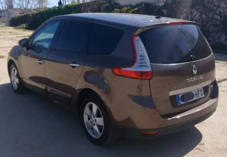 Renault Grand Scenic 2011