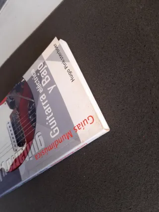 Guitarra y Bajo - Guía Mundimúsica