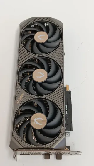 ZOTAC GAMING GeForce RTX 5070 Ti  E5Y0947