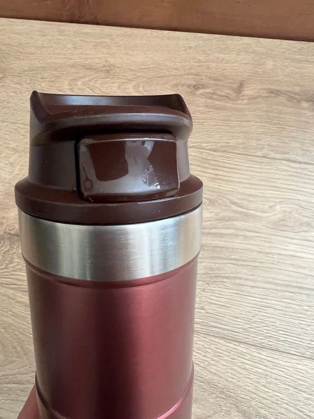 Termo Stanley Trigger Action 0.47L Vino