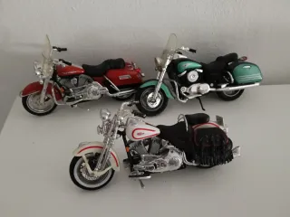 3 Motos a escala 1:43
