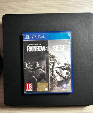 PS4 Slim 500GB Nera + Controller AC Milan + Gioco