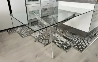 Mesa de comedor cristal y metal