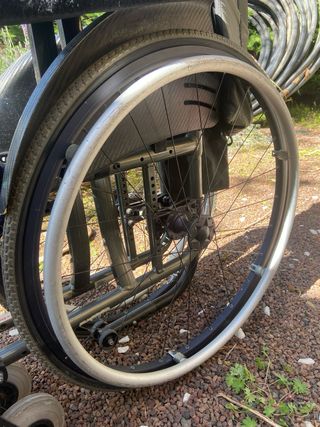 Silla de ruedas ligera