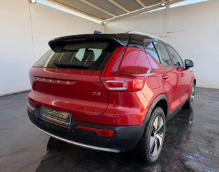 VOLVO XC40 D3 MOMENTUM PRO AUTOMATIC 2.0D 150CV 5P