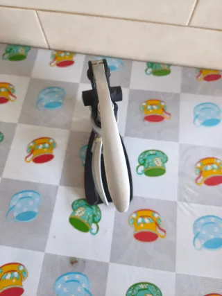 Sacacorchos de metal y plástico