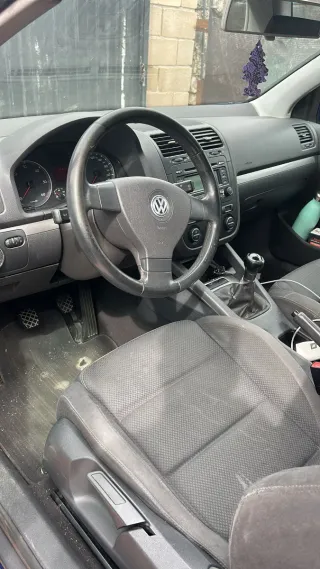 Volkswagen Golf 2003