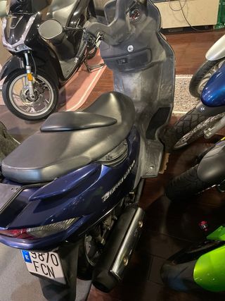 Suzuki Burgman 125 Azul