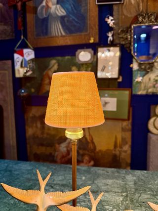 Pareja de lamparas de mesa Art Decó con pajaros