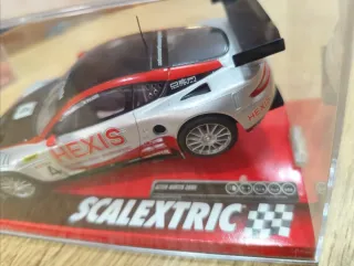 Scalextric Aston Martin DBR9