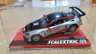 Scalextric Aston Martin DBR9