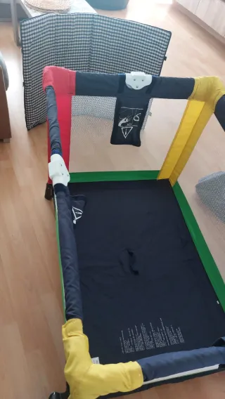 Cuna de viaje portátil