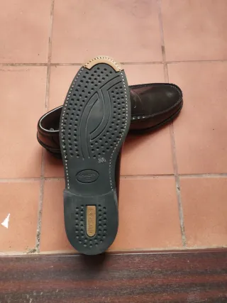 Mocasines George's negros sin usar