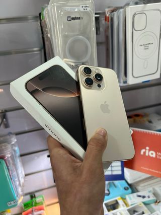 APPLE IPHONE 16 PRO 256GB SEMINUEVO