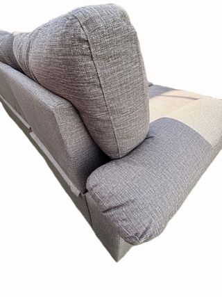 Sofá chaise longue de tela azul y gris