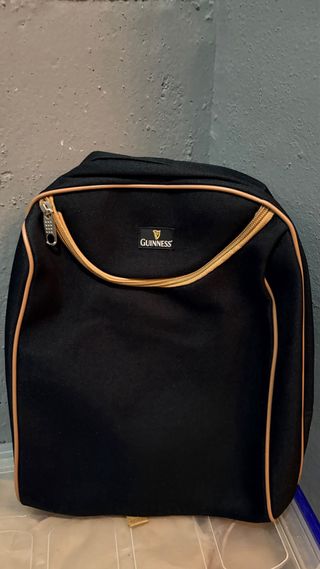 Mochila con ruedas Guinness