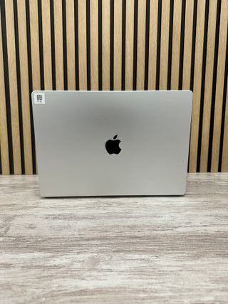 MacBook Pro 16" 2021 M1 PRO 32gb 2tb SSD