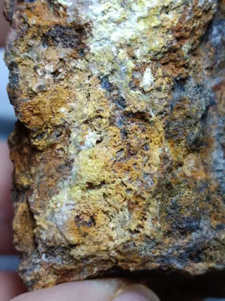 Calcioferrita e Hidroxilapatito Mineral