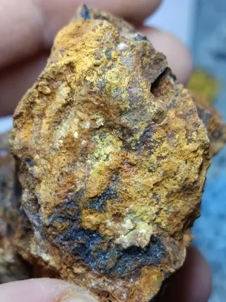 Calcioferrita e Hidroxilapatito Mineral