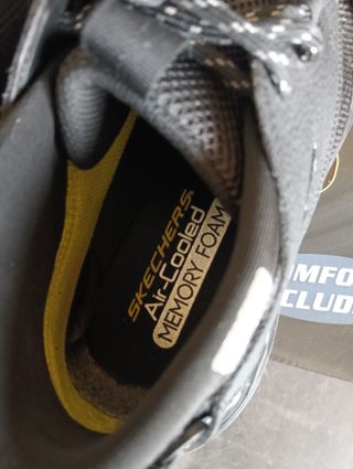 Zapatillas Skechers Skech-Air Memory Foam Negras