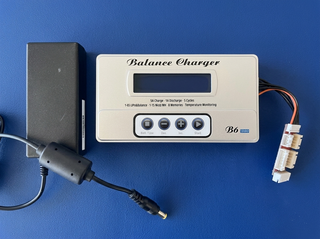 Cargador B6 con Alimentador