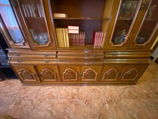 Mueble de salón antiguo madera y cristal