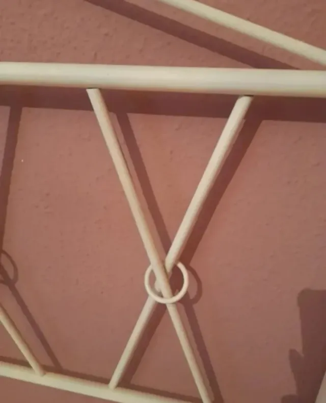 Cabecero de hierro blanco roto 150