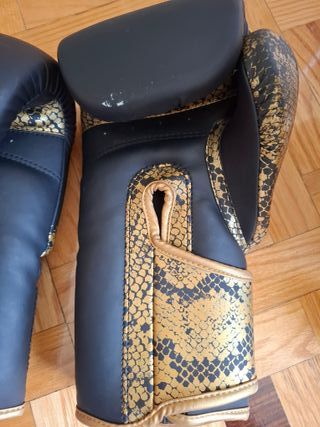 Guantes Boxeo Buddha 12 oz Negro/Dorado