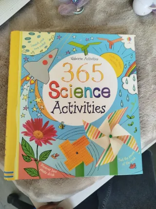 365 Science Activities (365 Activities)