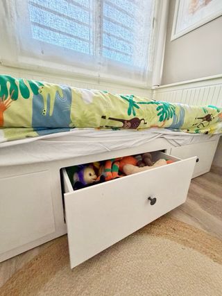 URGE! Cama Diván Ikea Hemnes Blanca y colchones