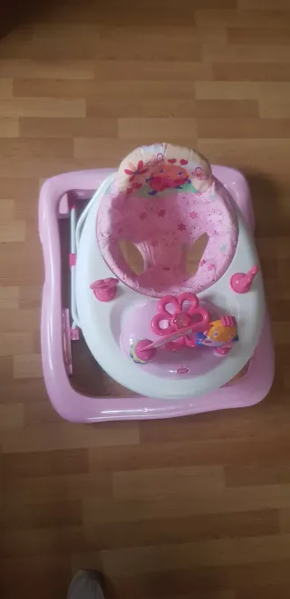 Taca Taca Correpasillos Rosa Bright Starts