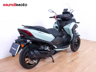 YAMAHA TRICITY 300