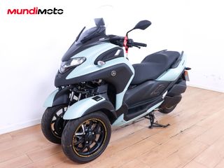 YAMAHA TRICITY 300