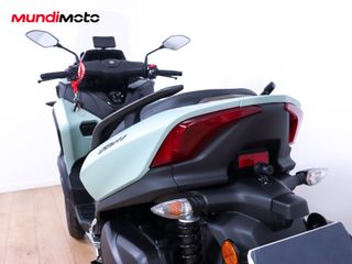 YAMAHA TRICITY 300